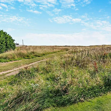 Apartment 2 Bed In Filey 77711 *