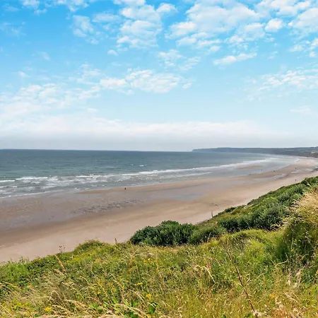 2 Bed In Filey 77711