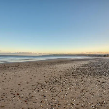 2 Bed In Filey Oc-77711 *